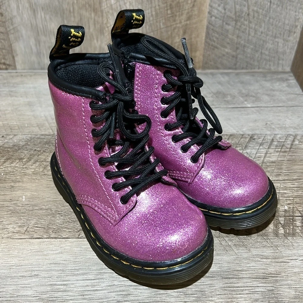 Dr. Martens Glitter Boot 8-eye